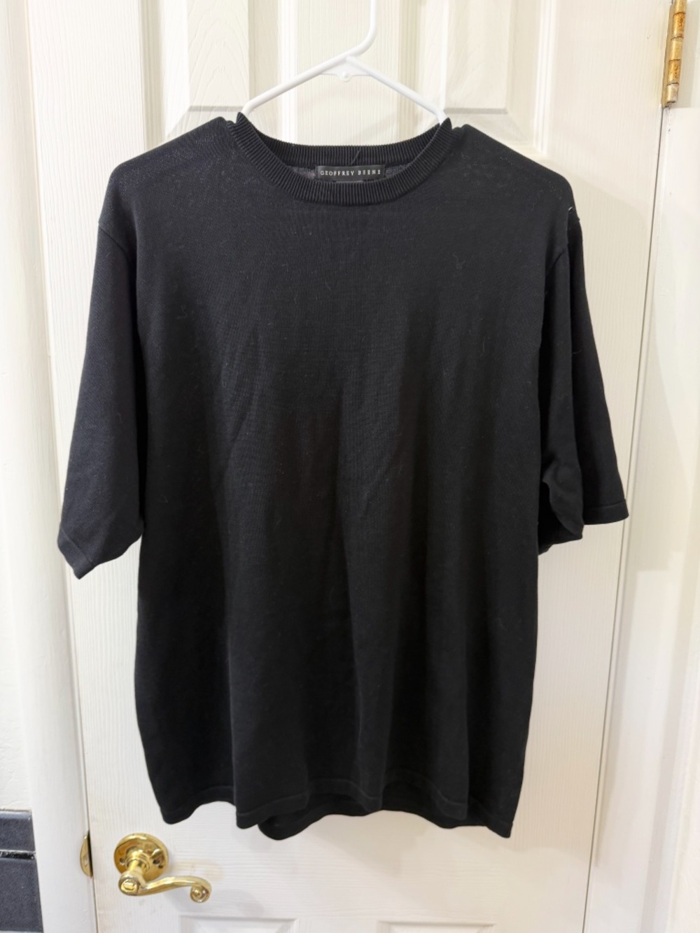 Short Sleeve Crew Neck Sweater by Geoffrey Beene. Silk and Cotton Blend. Size M